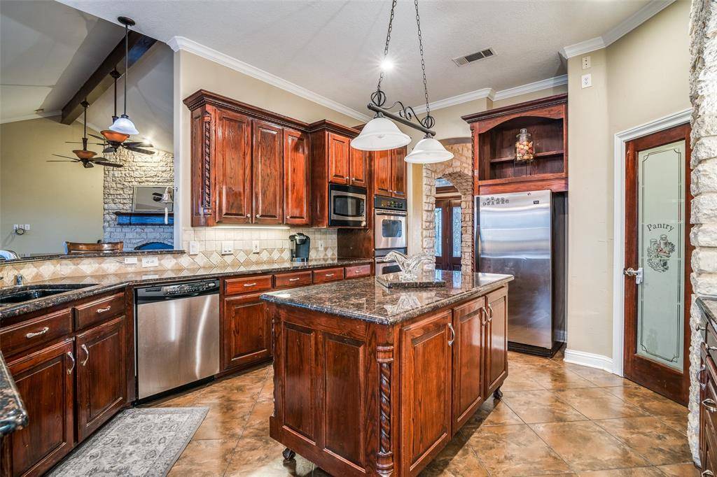 899 S Fm 1138, Royse City, TX 75189