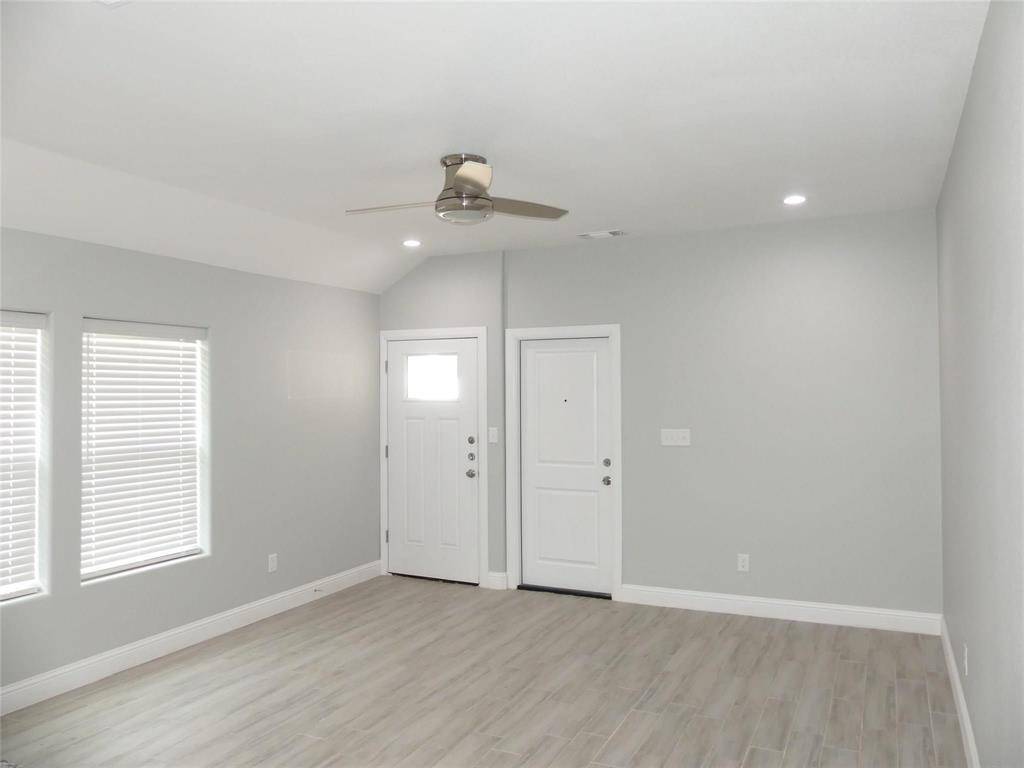 608 E College Street #608, Sherman, TX 75090