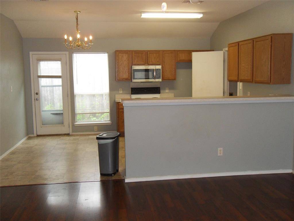 817 Cruise Street, Denton, TX 76207