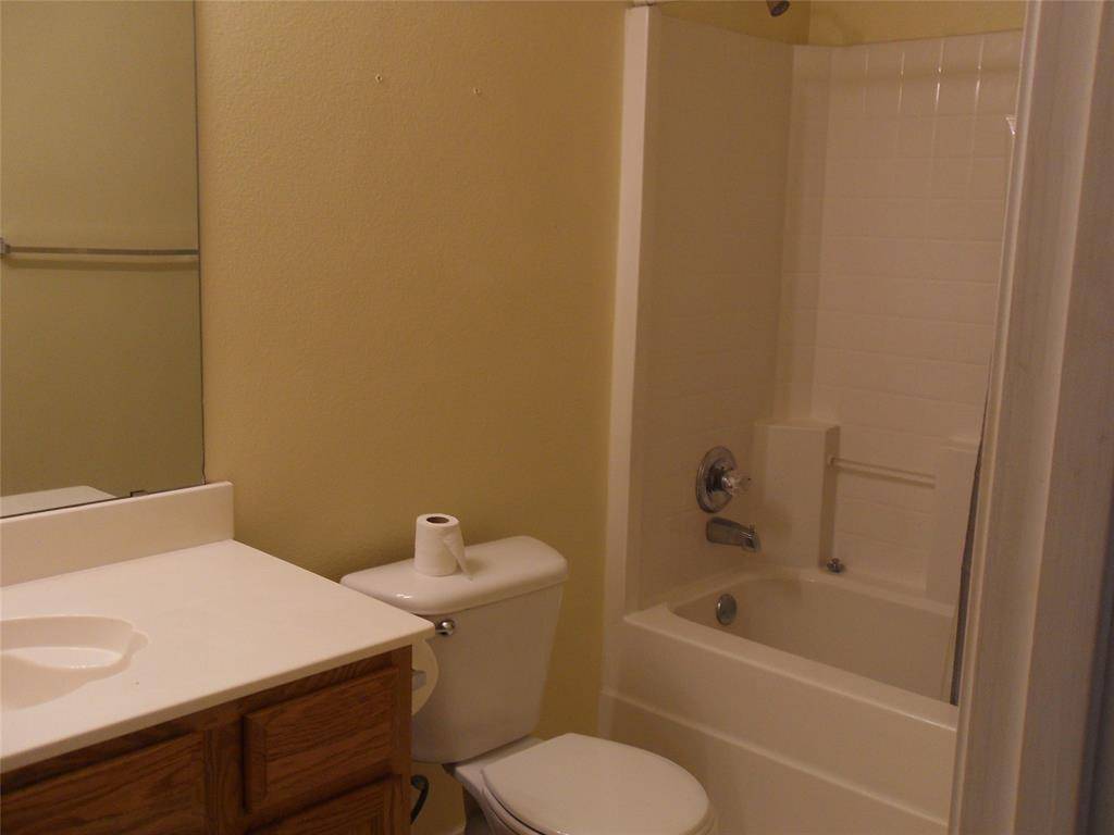 817 Cruise Street, Denton, TX 76207