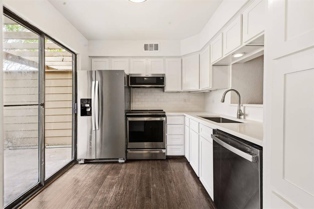 5200 Martel Avenue #18D, Dallas, TX 75206