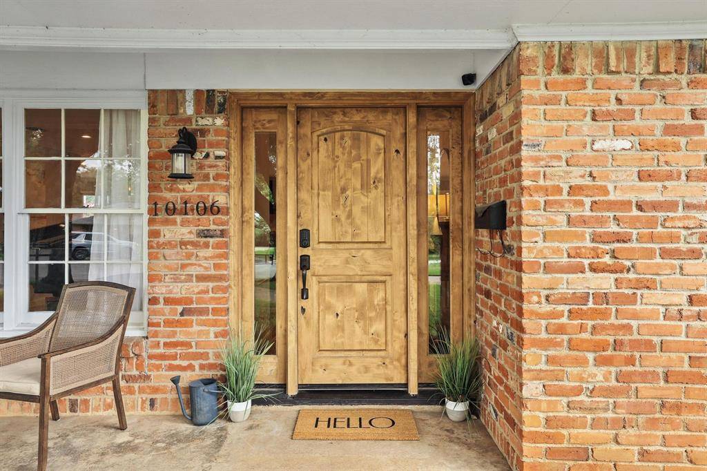 10106 Crestover Circle, Dallas, TX 75229