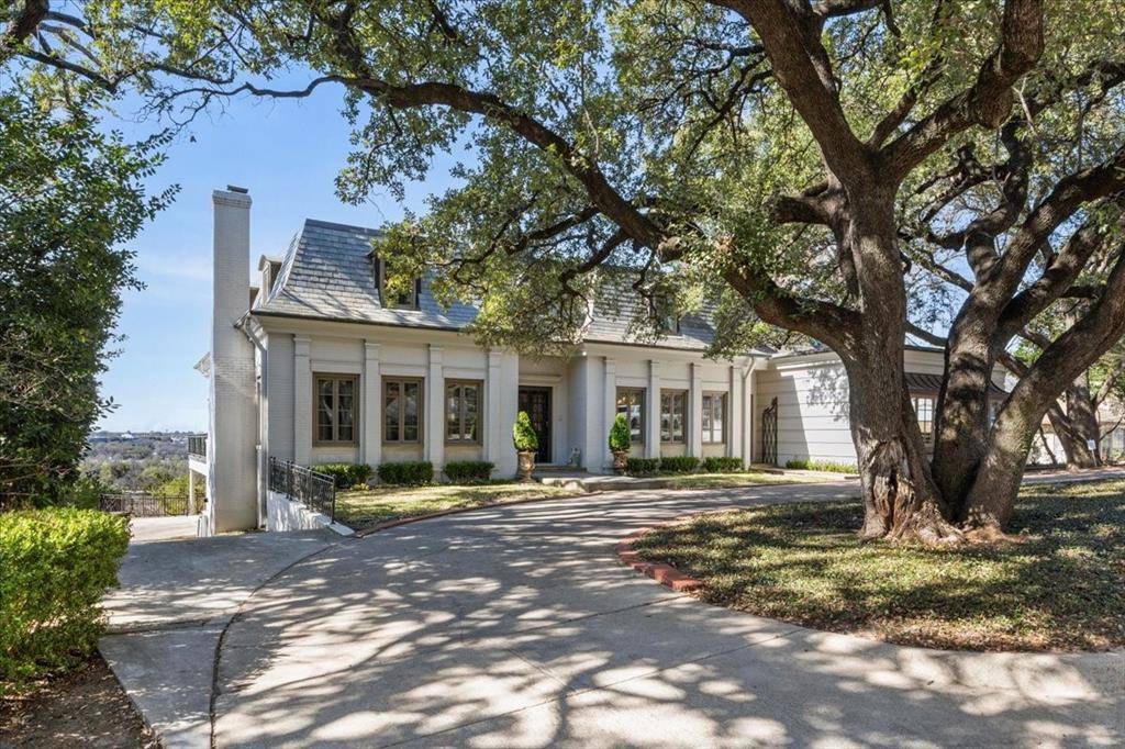 212 Hazelwood Drive, Fort Worth, TX 76107