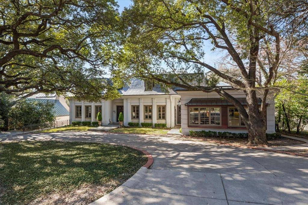 212 Hazelwood Drive, Fort Worth, TX 76107