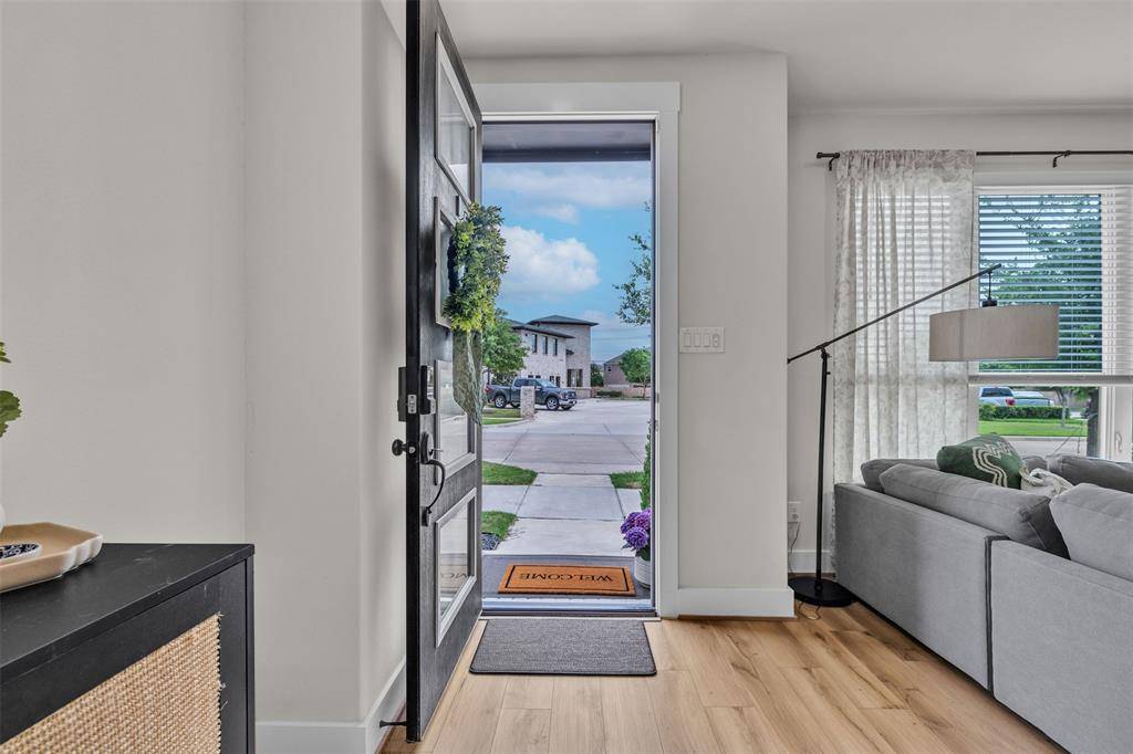 7549 Reis Lane, North Richland Hills, TX 76182