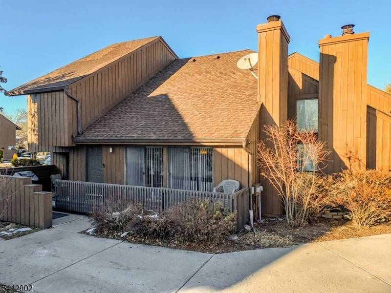 9 Kingsberry Dr, Franklin Twp., NJ 08873