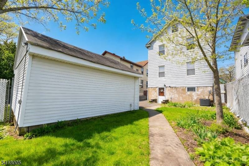 8 Witherspoon St, Nutley Twp., NJ 07110