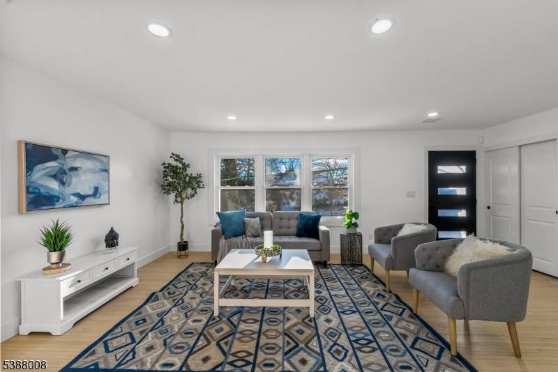 177 Rockwood Pl, Englewood City, NJ 07631