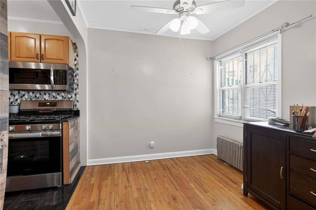 62-68 60th AVE, Queens, NY 11378
