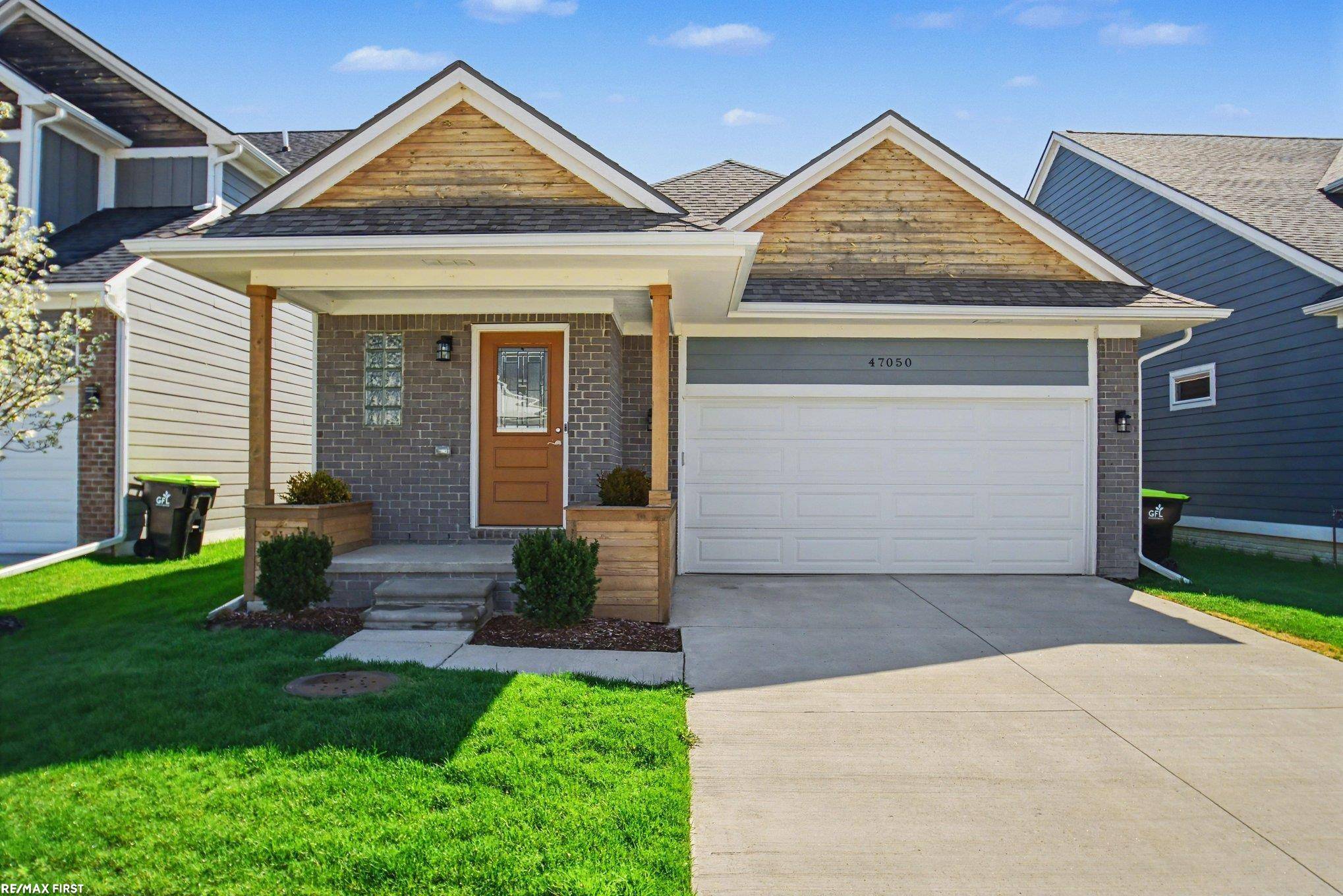 47050 Brookview DR, Chesterfield Twp, MI 48047