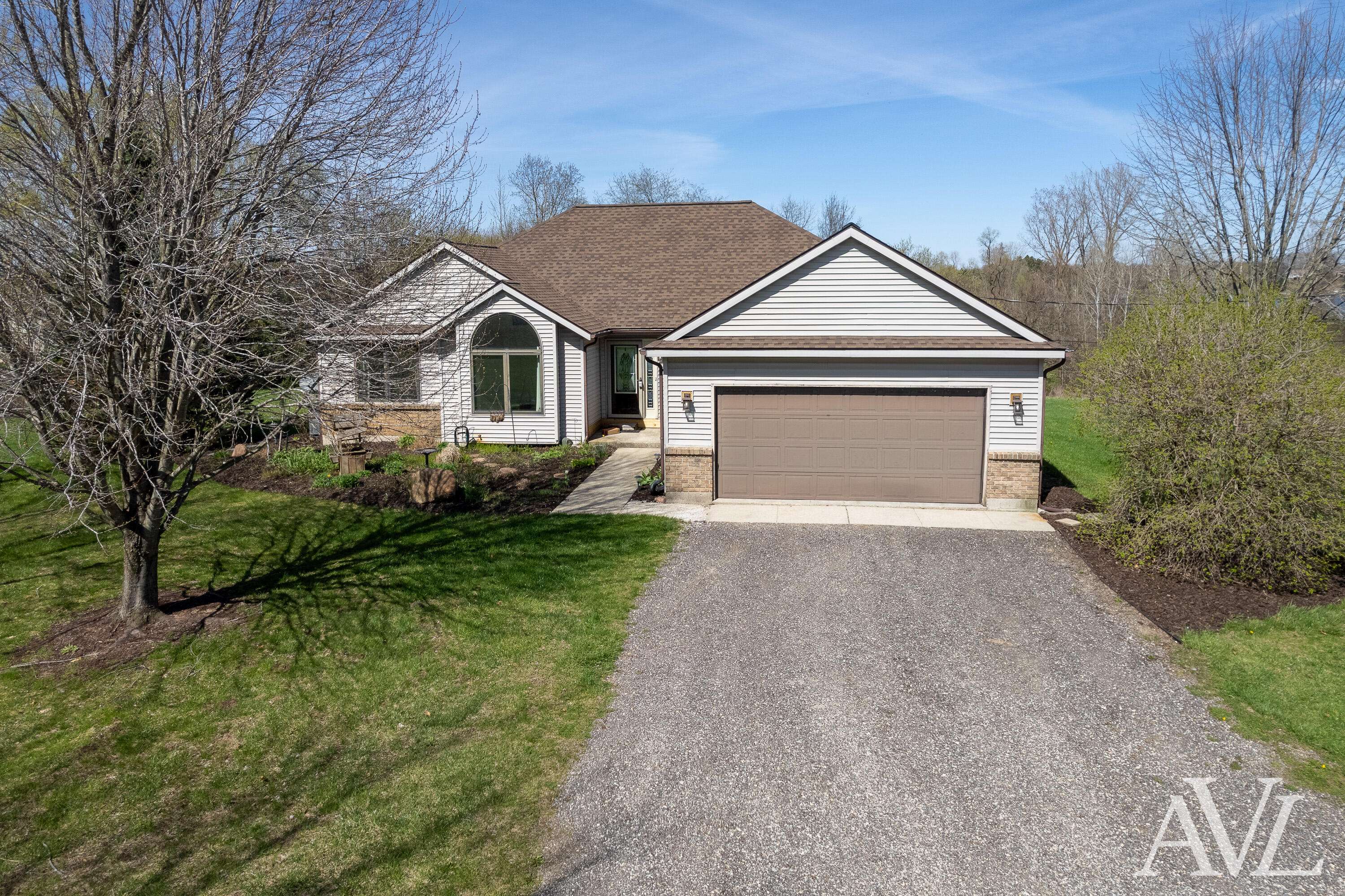 11855 Woodland Park DR NE, Grattan Twp, MI 48809