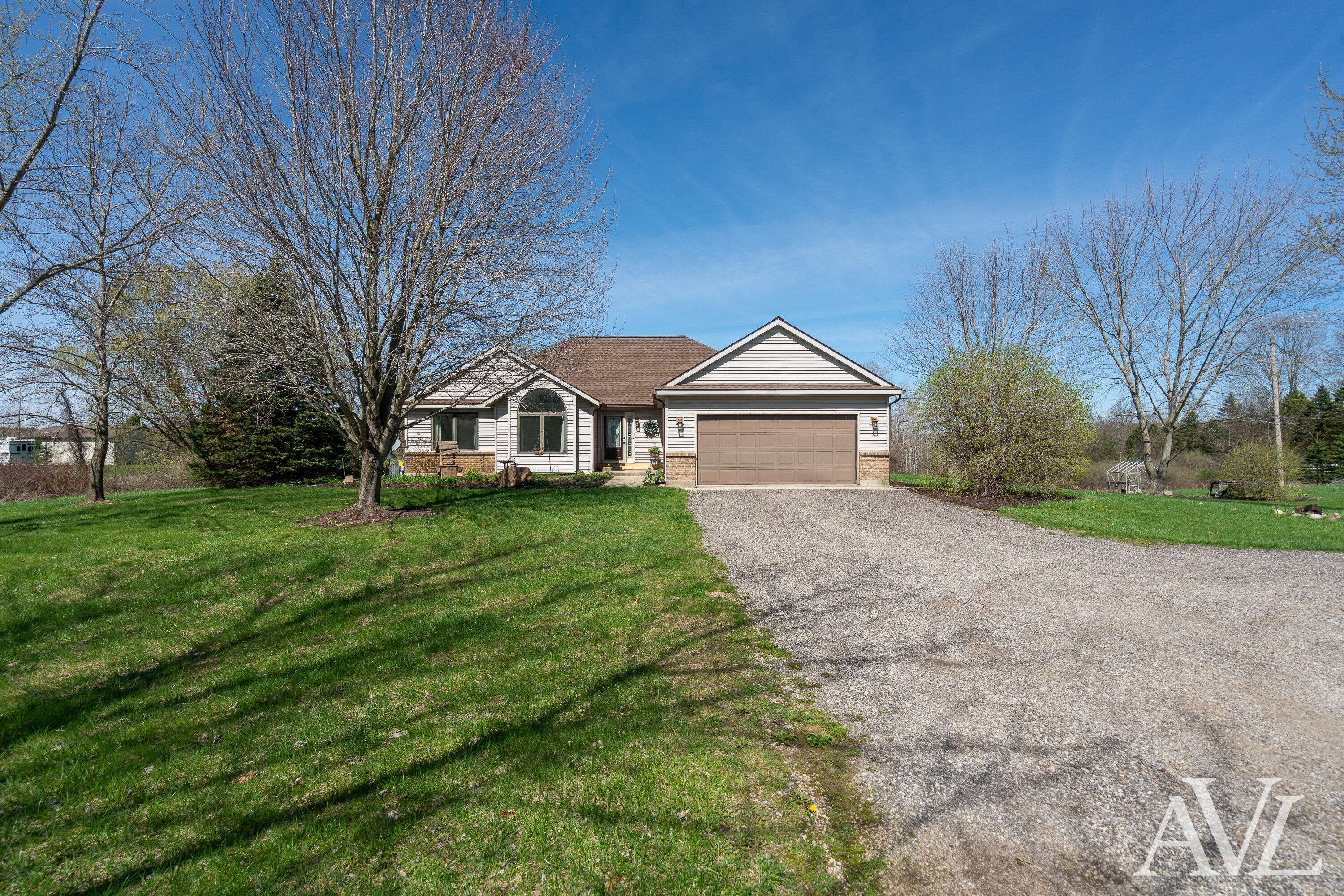 11855 Woodland Park DR NE, Grattan Twp, MI 48809