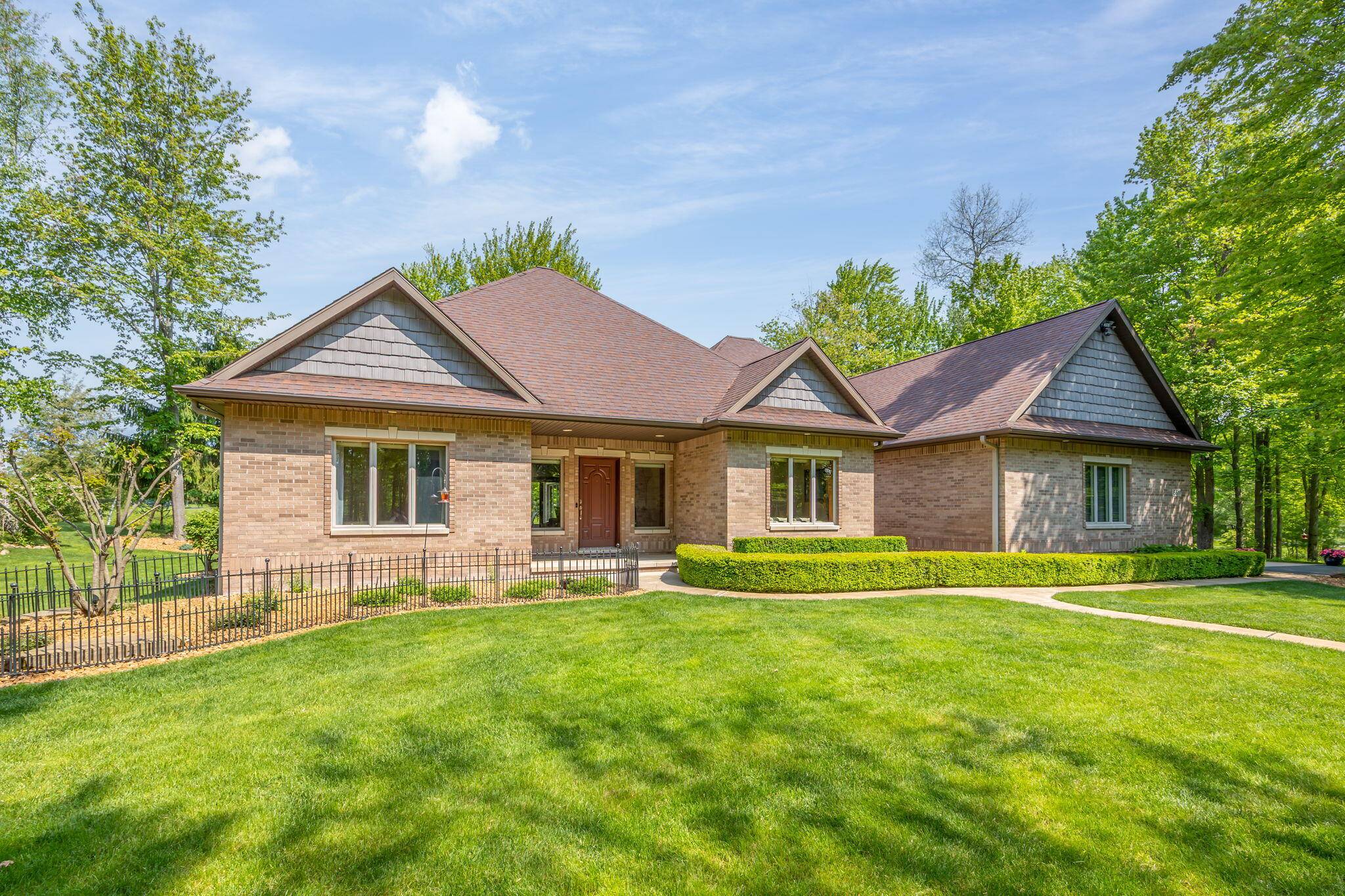 6511 Dublin DR, Morton Twp, MI 49346