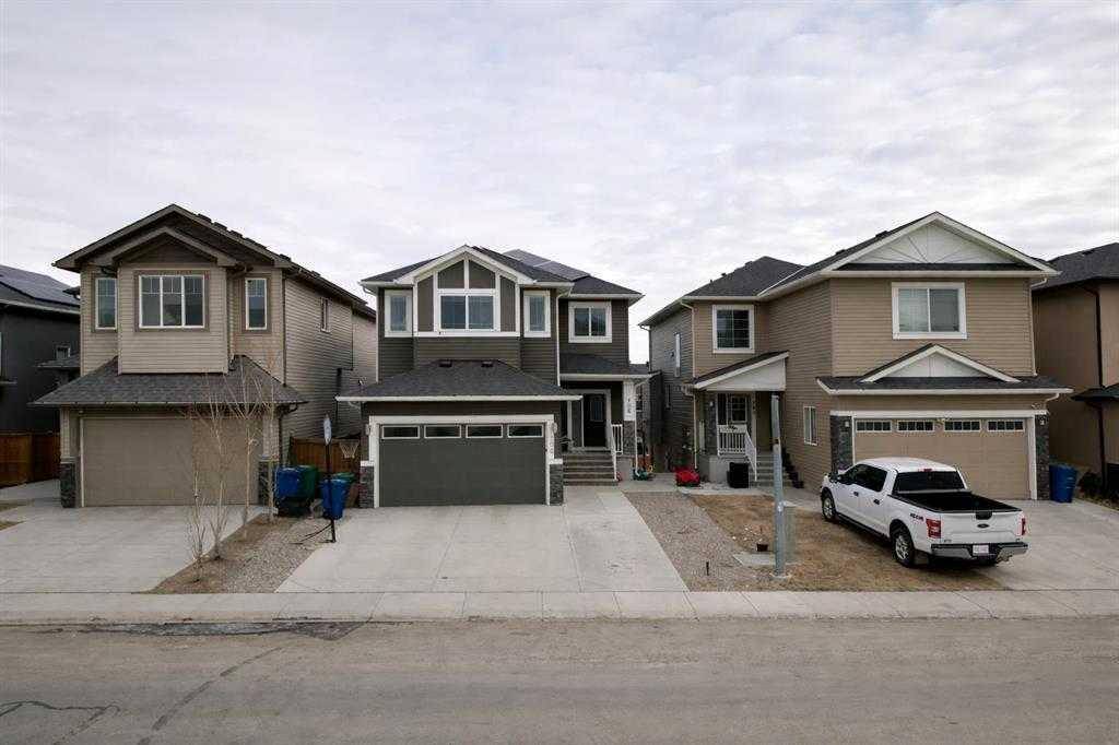 106 Baysprings GDNS SW, Airdrie, AB T4B5C6