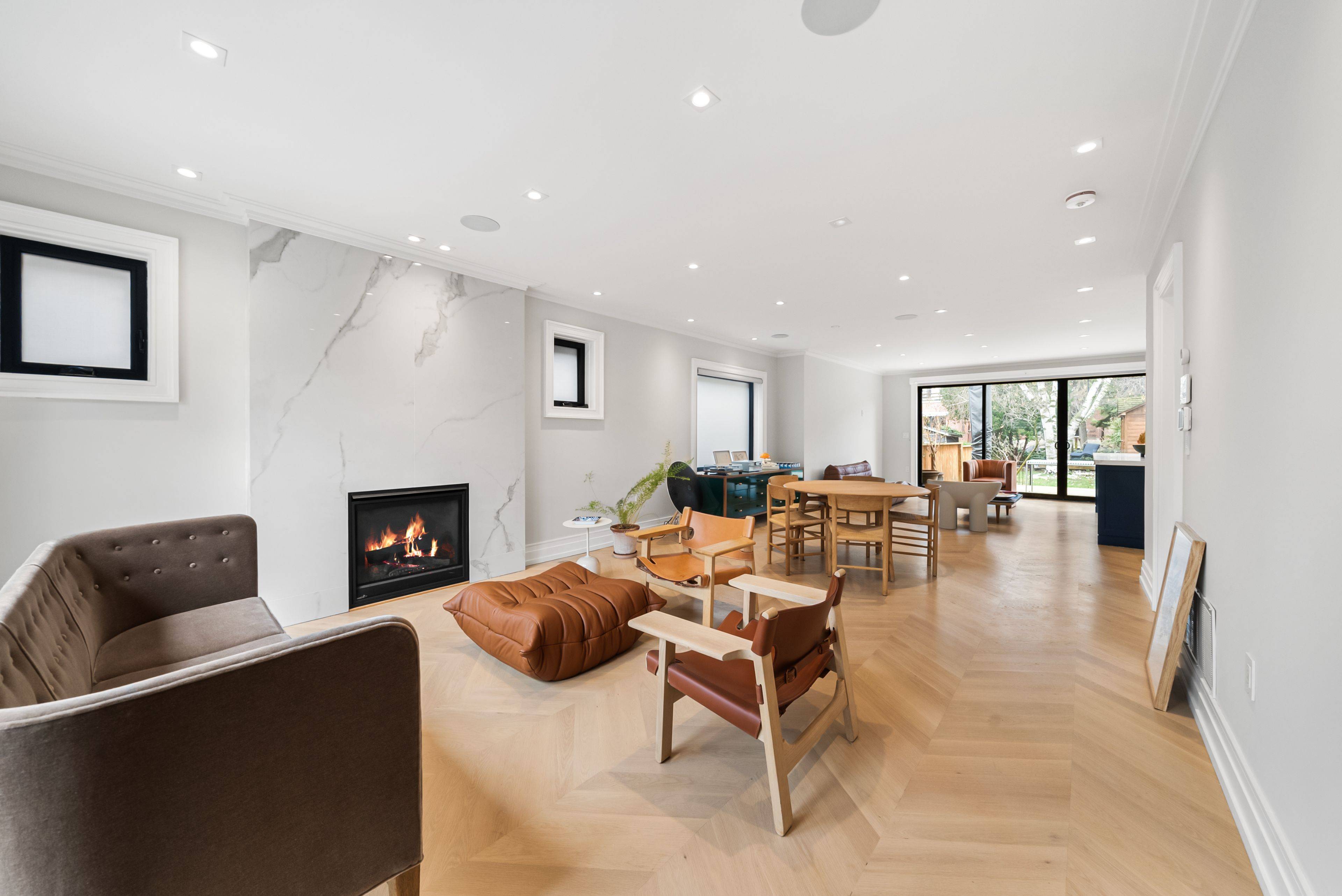 26 Carey RD, Toronto C10, ON M4S 1N8