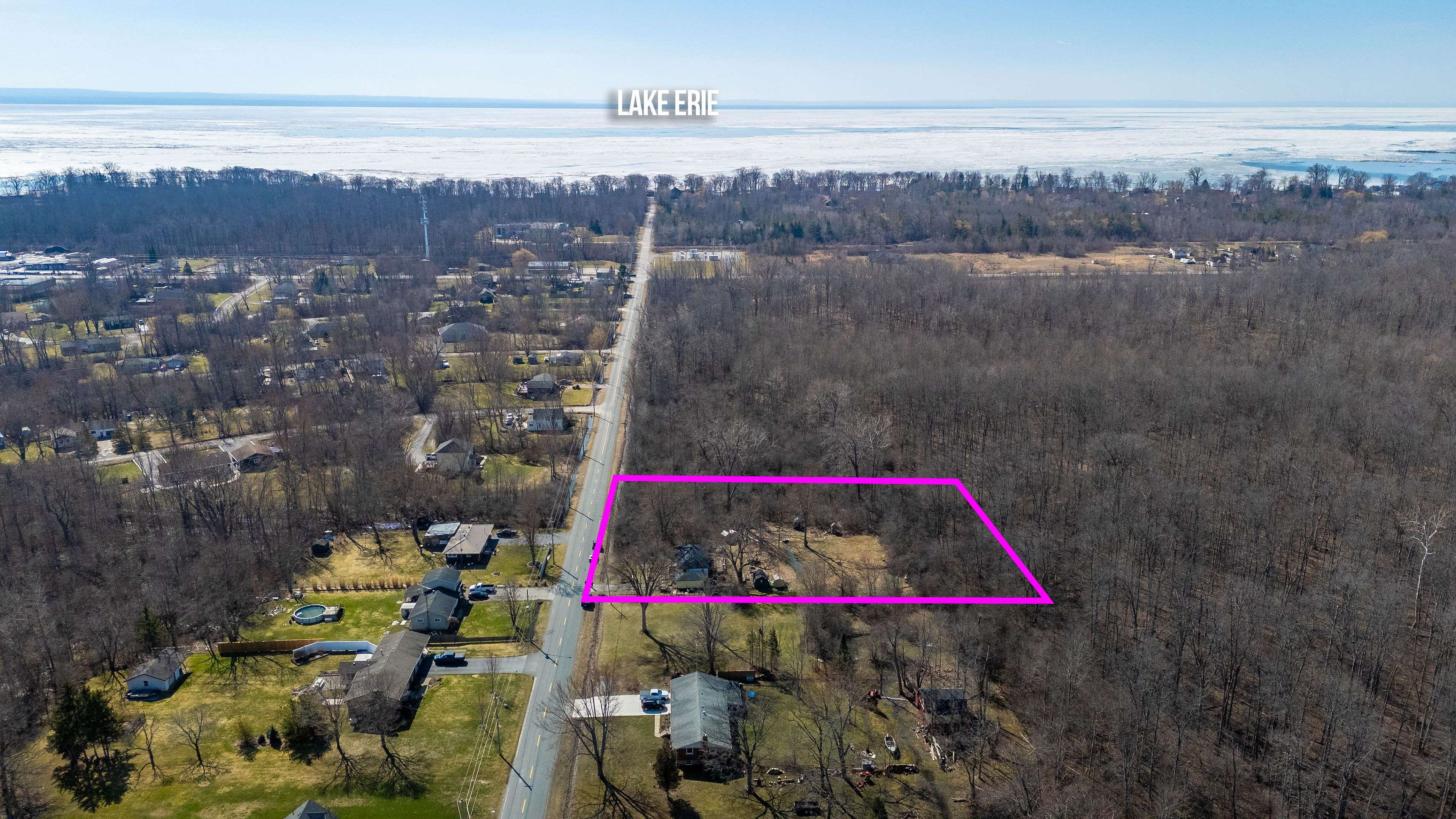 529 Rosehill RD, Fort Erie, ON L2A 5M4