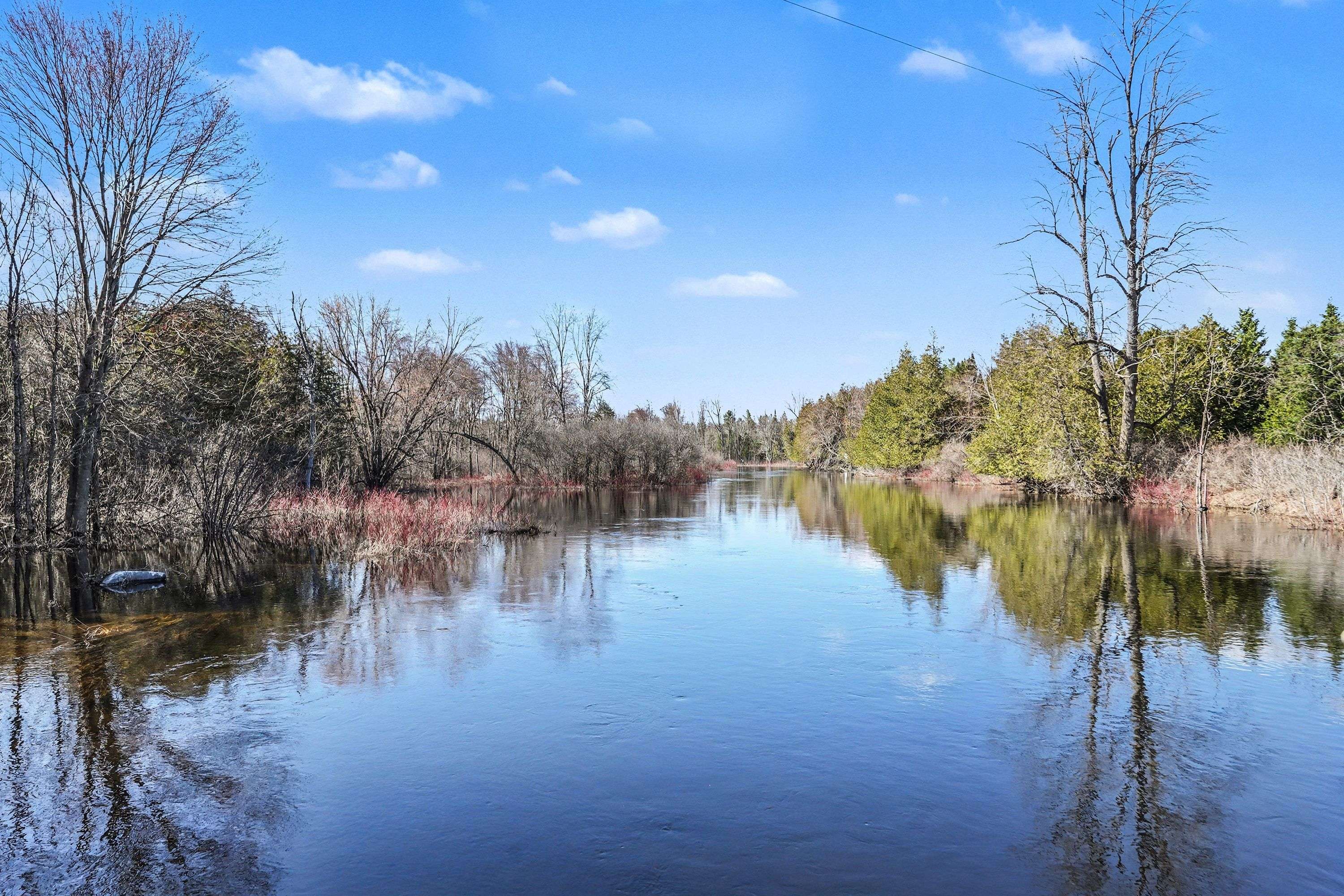 176 Clyde LN, Lanark Highlands, ON K0G 1K0