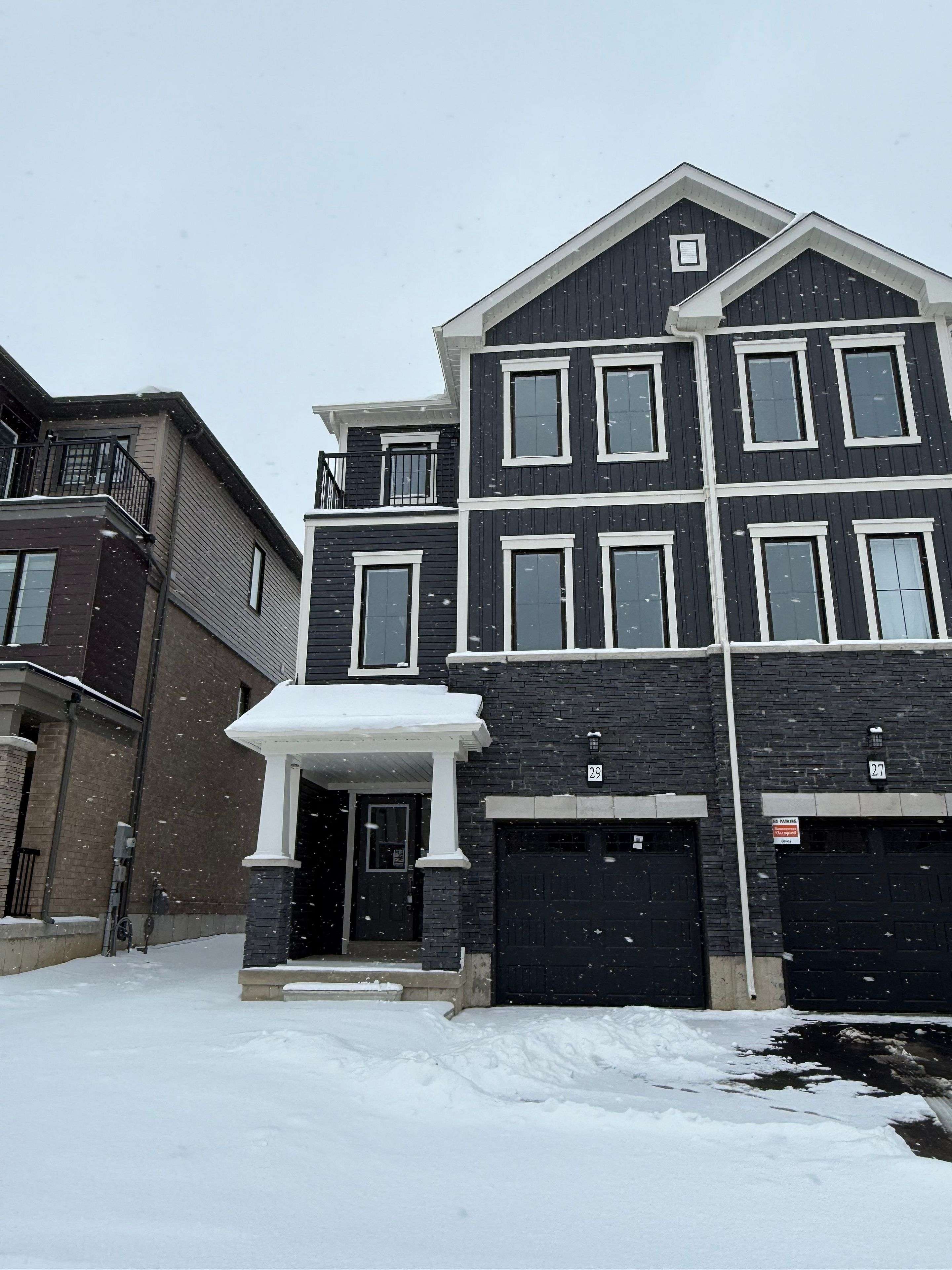 29 Hine RD, Brantford, ON N3T 0W5