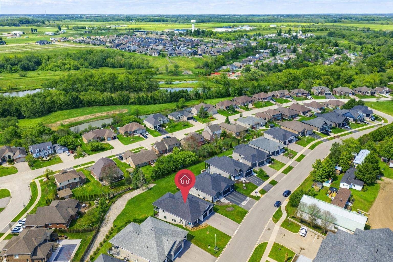 14 Faith DR, Mapleton, ON N0G 1P0