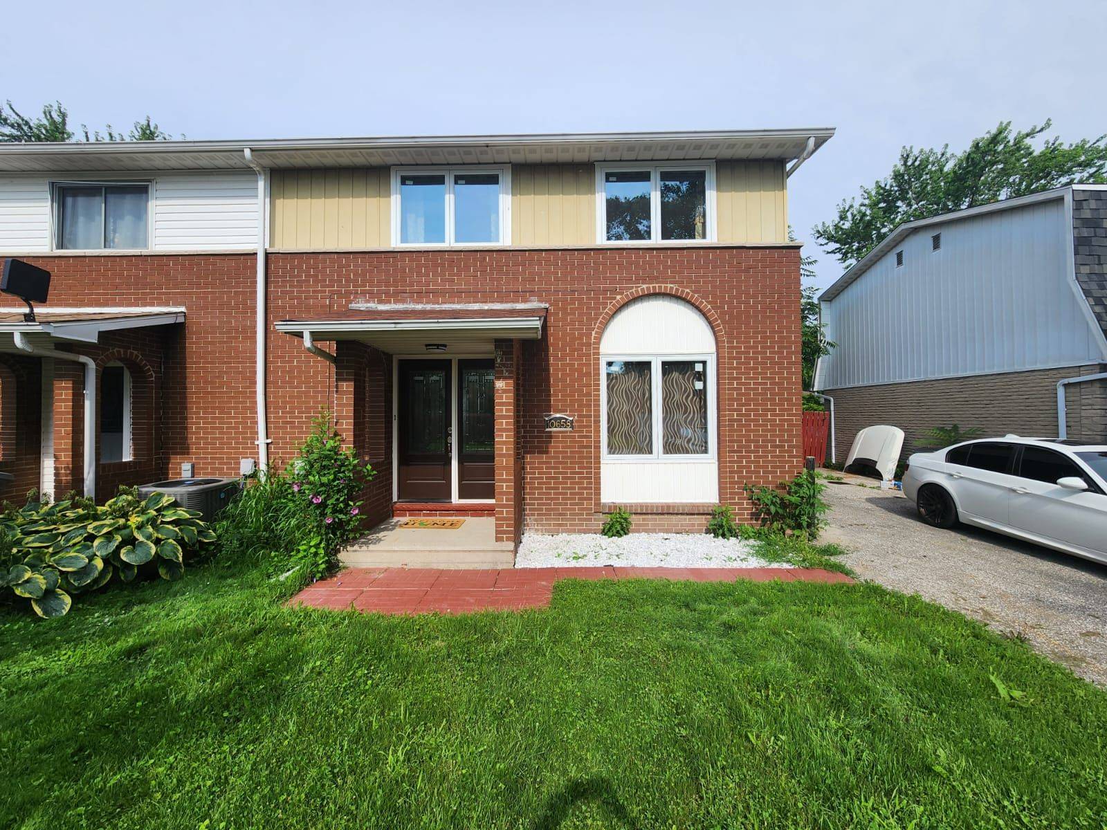 10658 Atwater CRES, Windsor, ON N8R 1N6