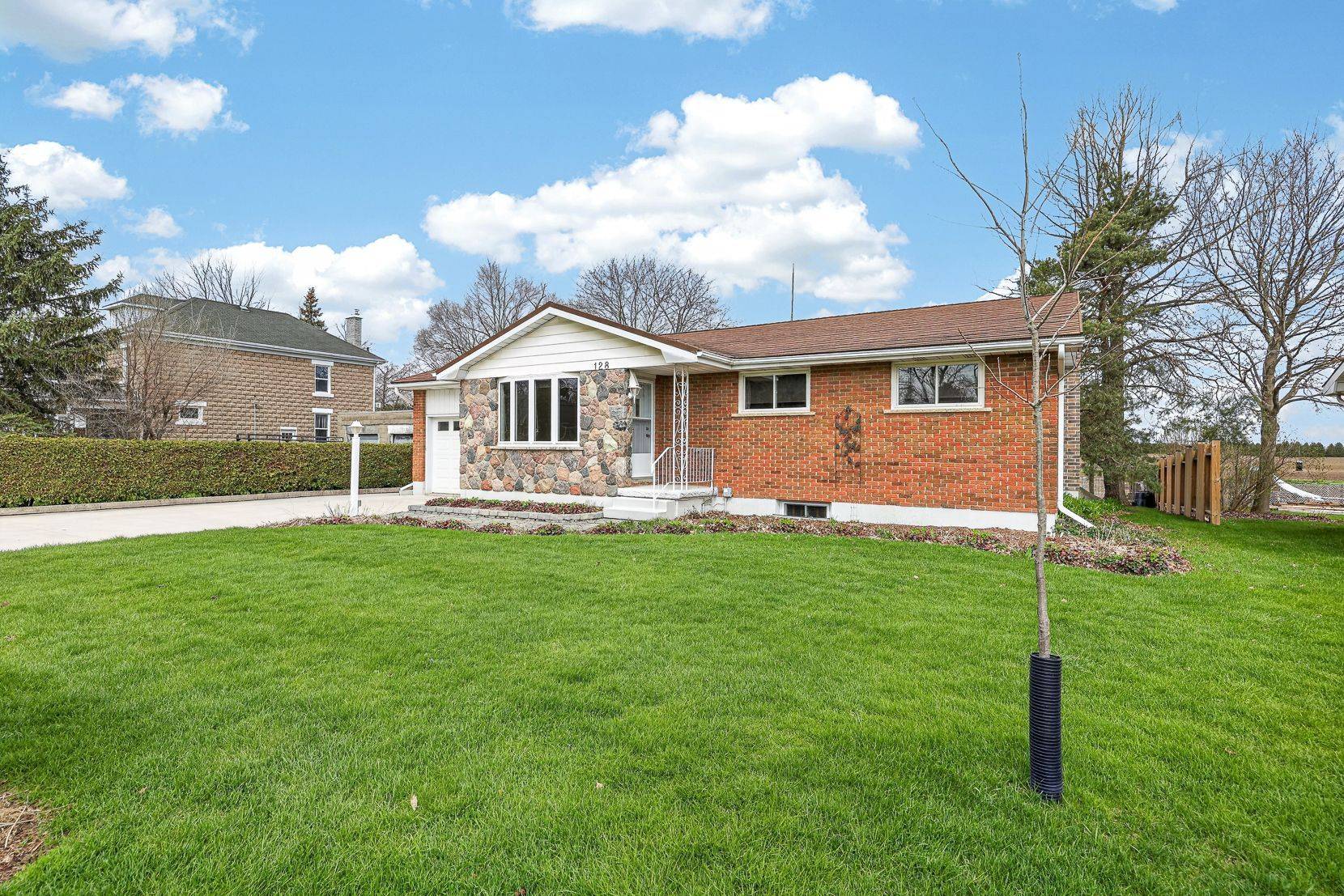 128 Loveys ST E, East Zorra-tavistock, ON N0J 1L0
