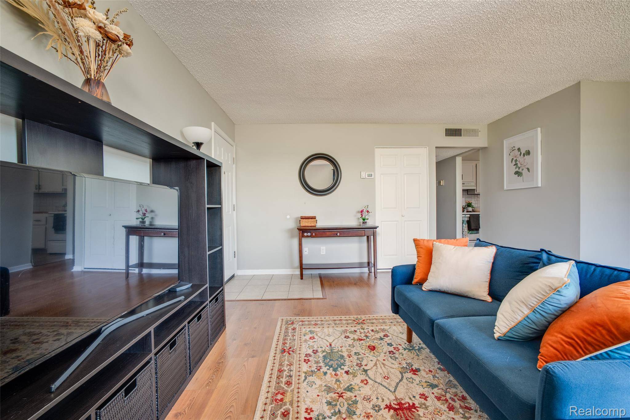 1866 Colonial Village WAY #1, Waterford Charter Township, MI 48328