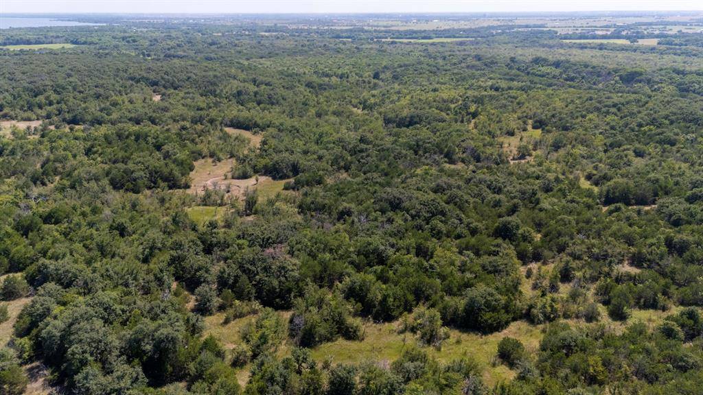 1957 Prairie Grove Road, Valley View, TX 76272