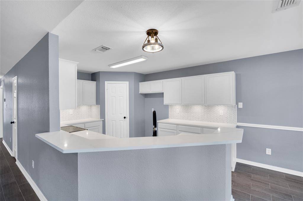 100 Otter, Waxahachie, TX 75165