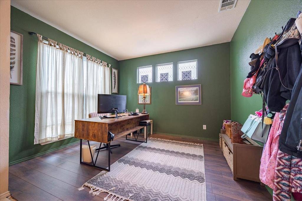 7016 Frost Lane, Denton, TX 76210