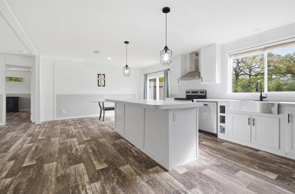 7334 W Line Road, Collinsville, TX 76233