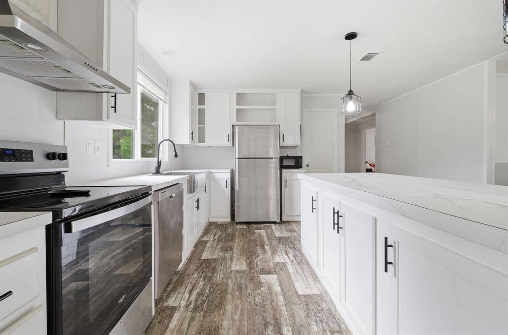 7334 W Line Road, Collinsville, TX 76233