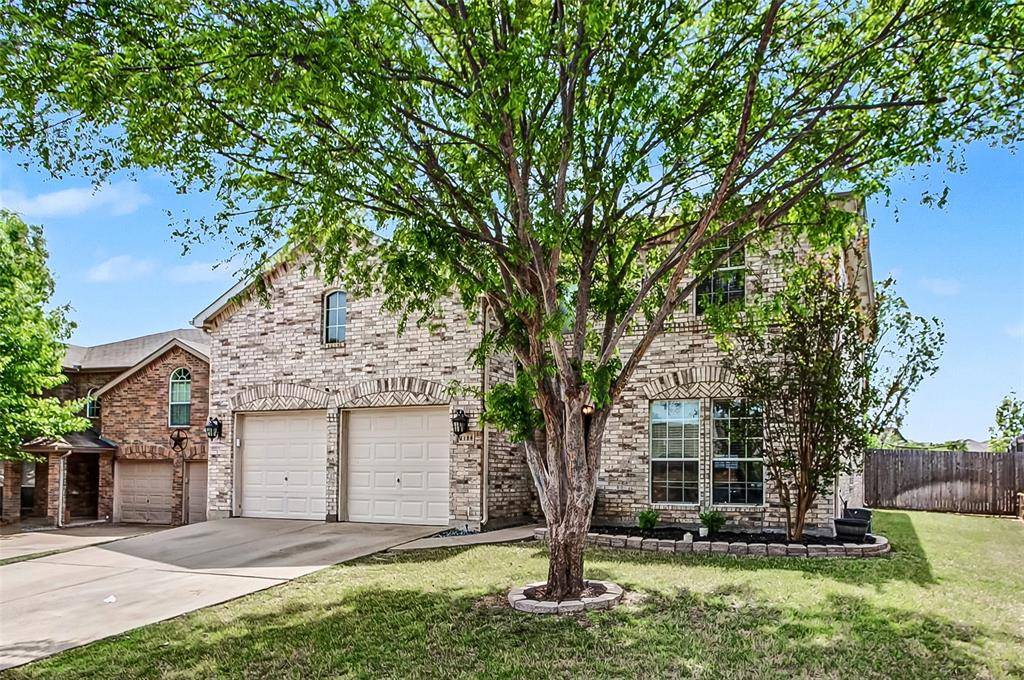 6144 Paddlefish Drive, Fort Worth, TX 76179