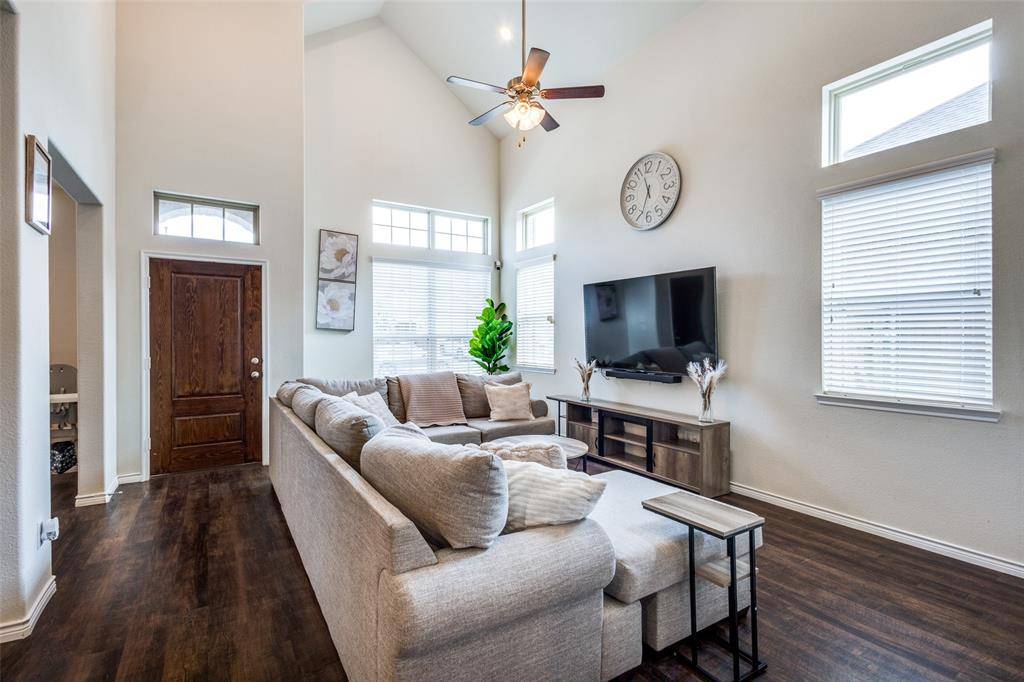 2440 Opaline Drive, Little Elm, TX 76227
