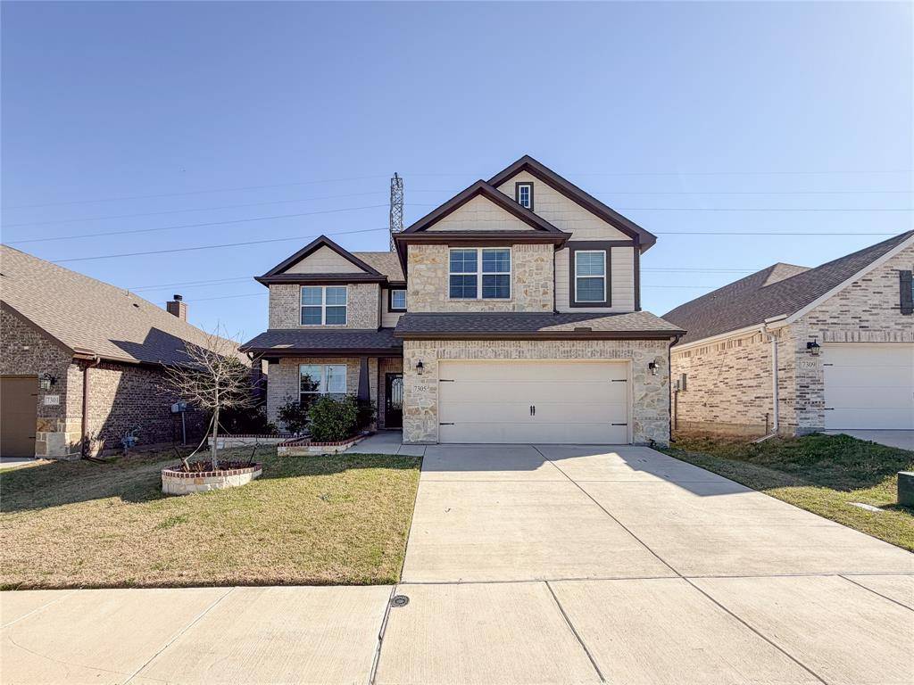 7305 Howling Coyote Lane, Fort Worth, TX 76131