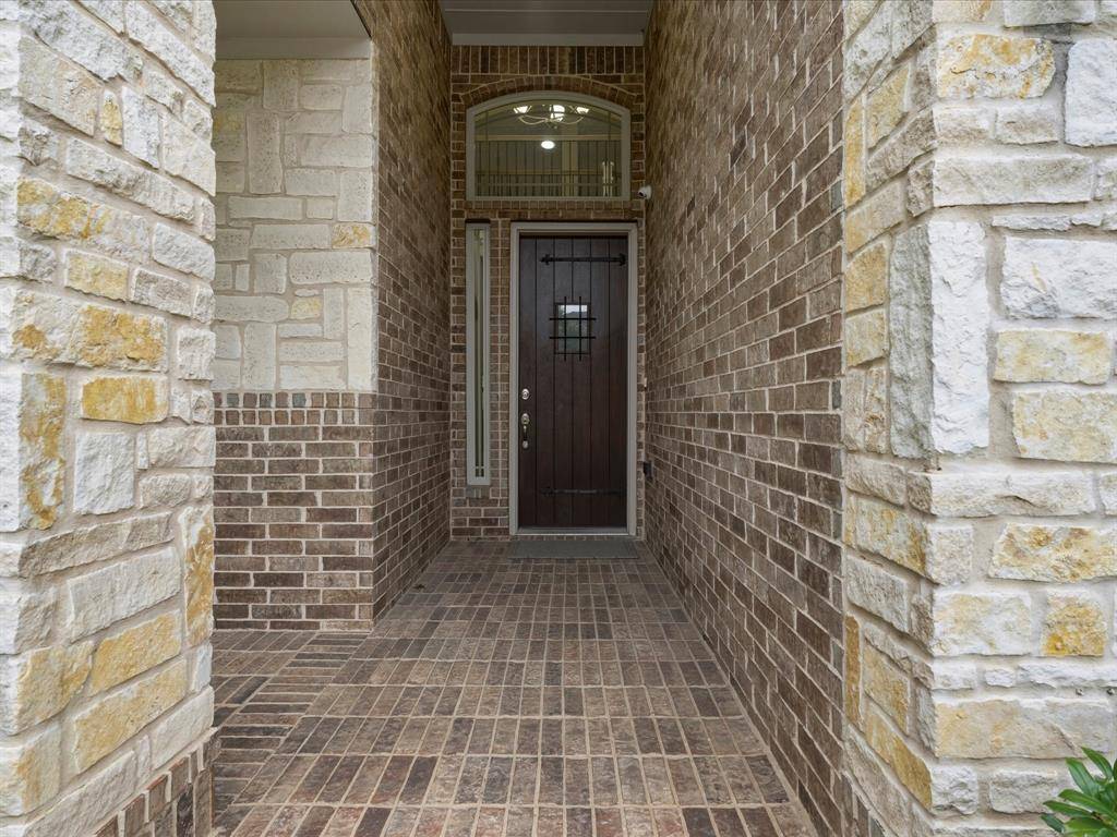 1229 Ardglass Trail, Corinth, TX 76210