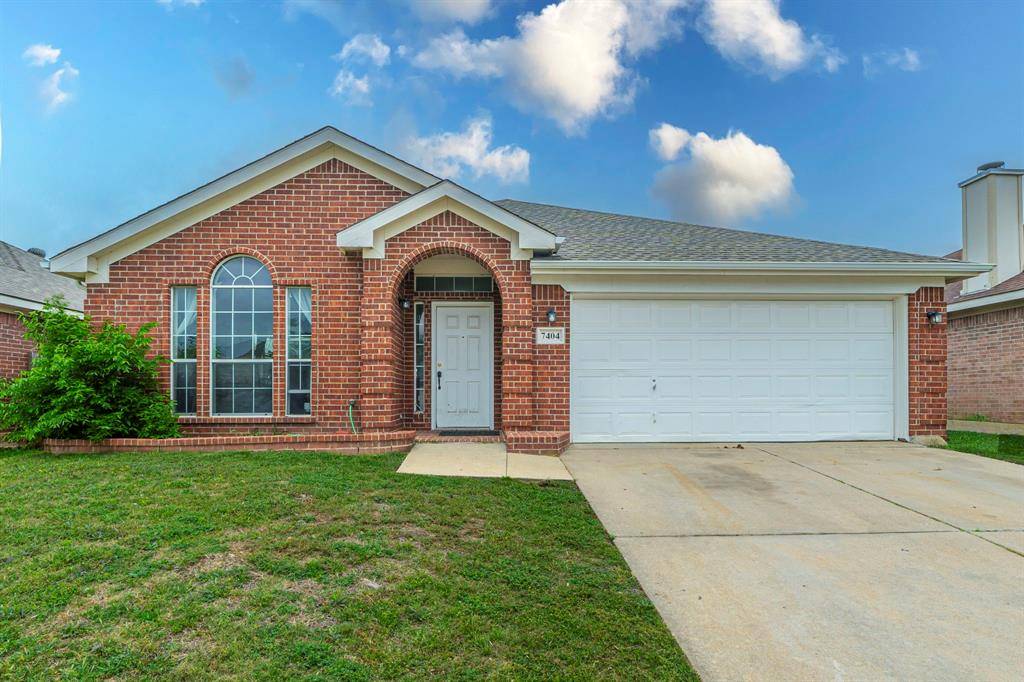 7404 Grass Valley Trail, Fort Worth, TX 76123