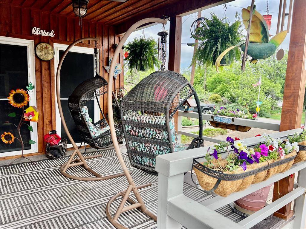 309 Broken Arrow, Comanche, TX 76442