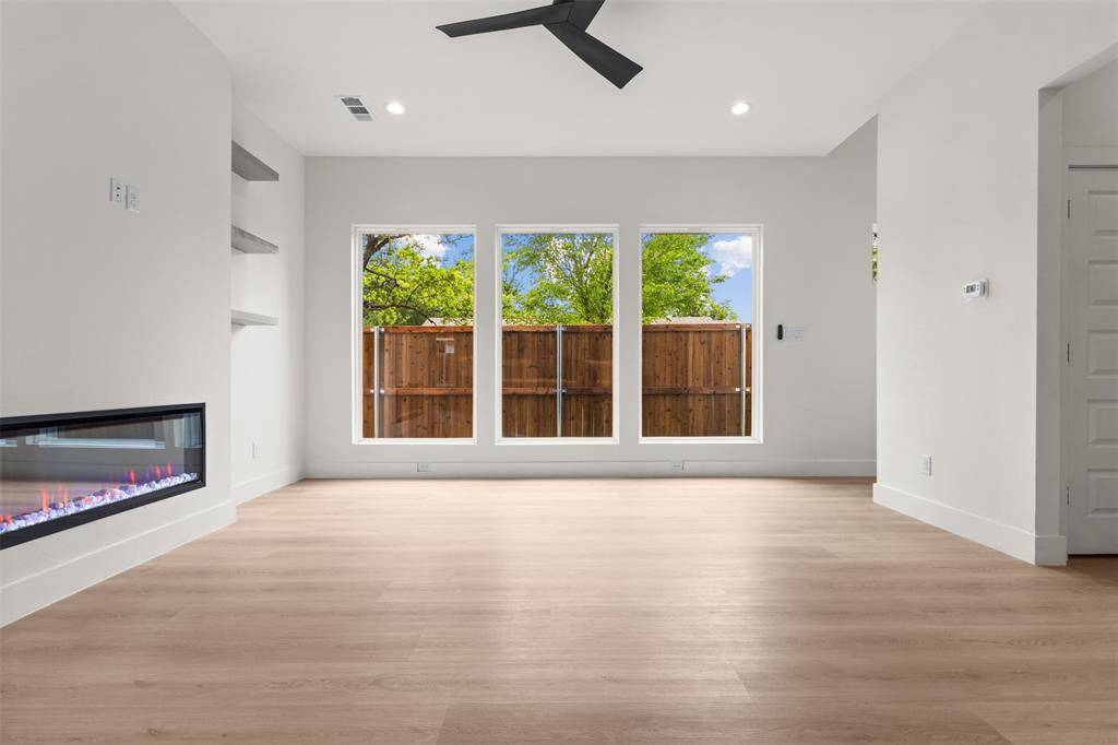 2010 Life Avenue, Dallas, TX 75212