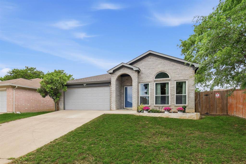 4217 Broken Arrow Road, Fort Worth, TX 76137