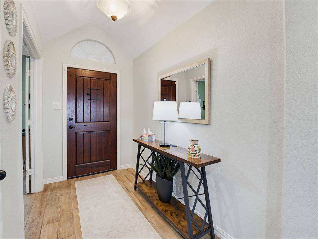 122 Highland Hills Boulevard, Decatur, TX 76234