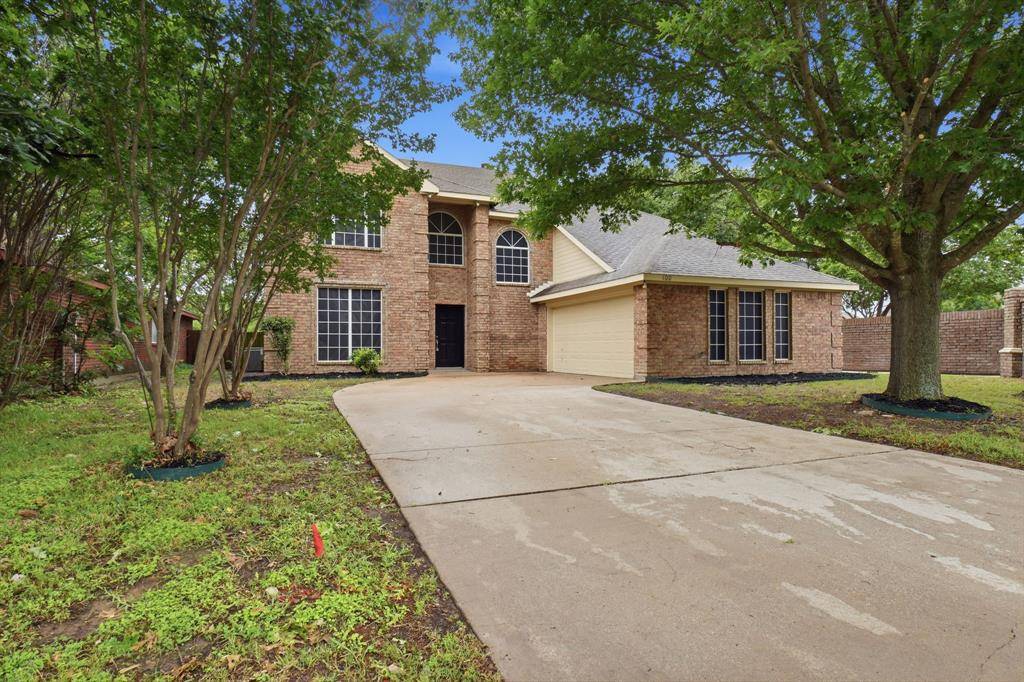 100 Bob White Drive, Red Oak, TX 75154