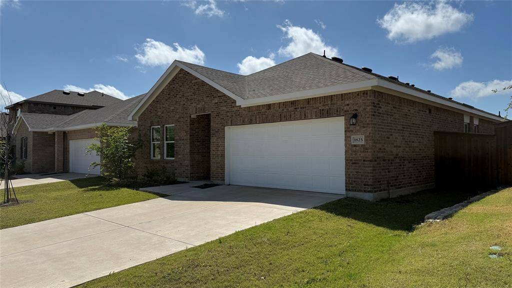 1825 Sandlin Drive, Forney, TX 75126