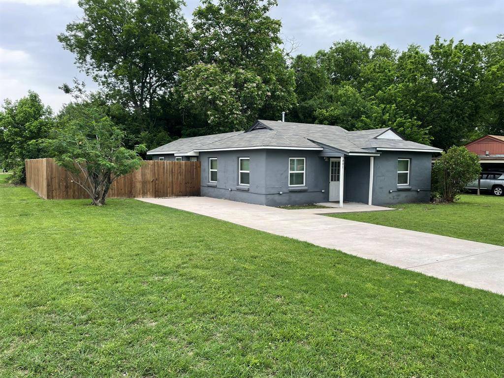 401 S Mcentire Court, White Settlement, TX 76108