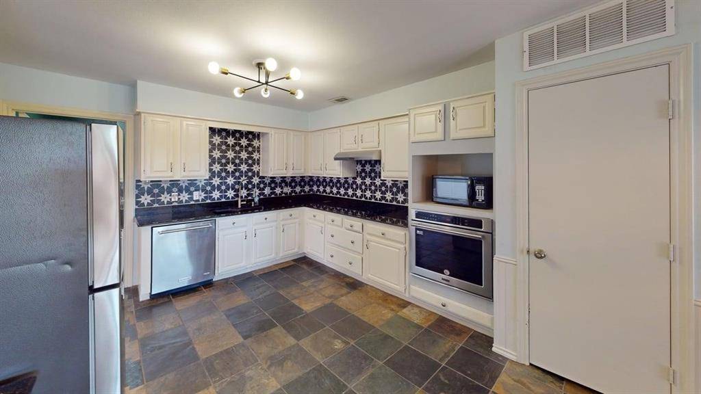 1535 Raleigh Drive, Carrollton, TX 75007