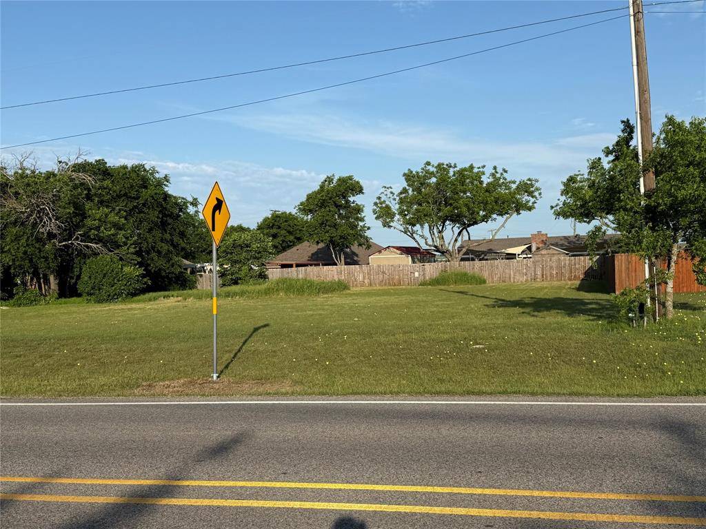 513 N Pearson Street, Godley, TX 76044