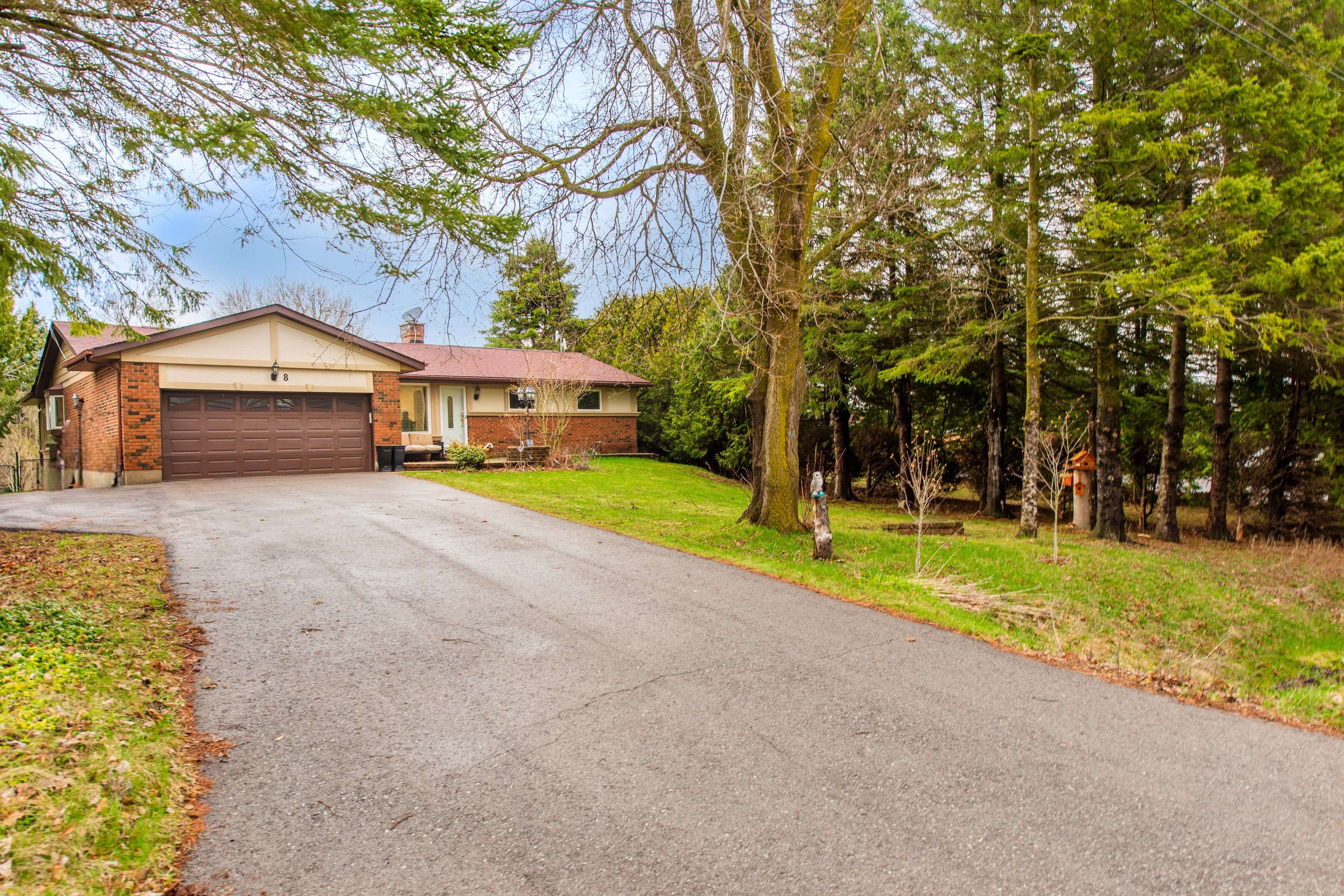 8 Cardwell CT, Adjala-tosorontio, ON L0G 1W0