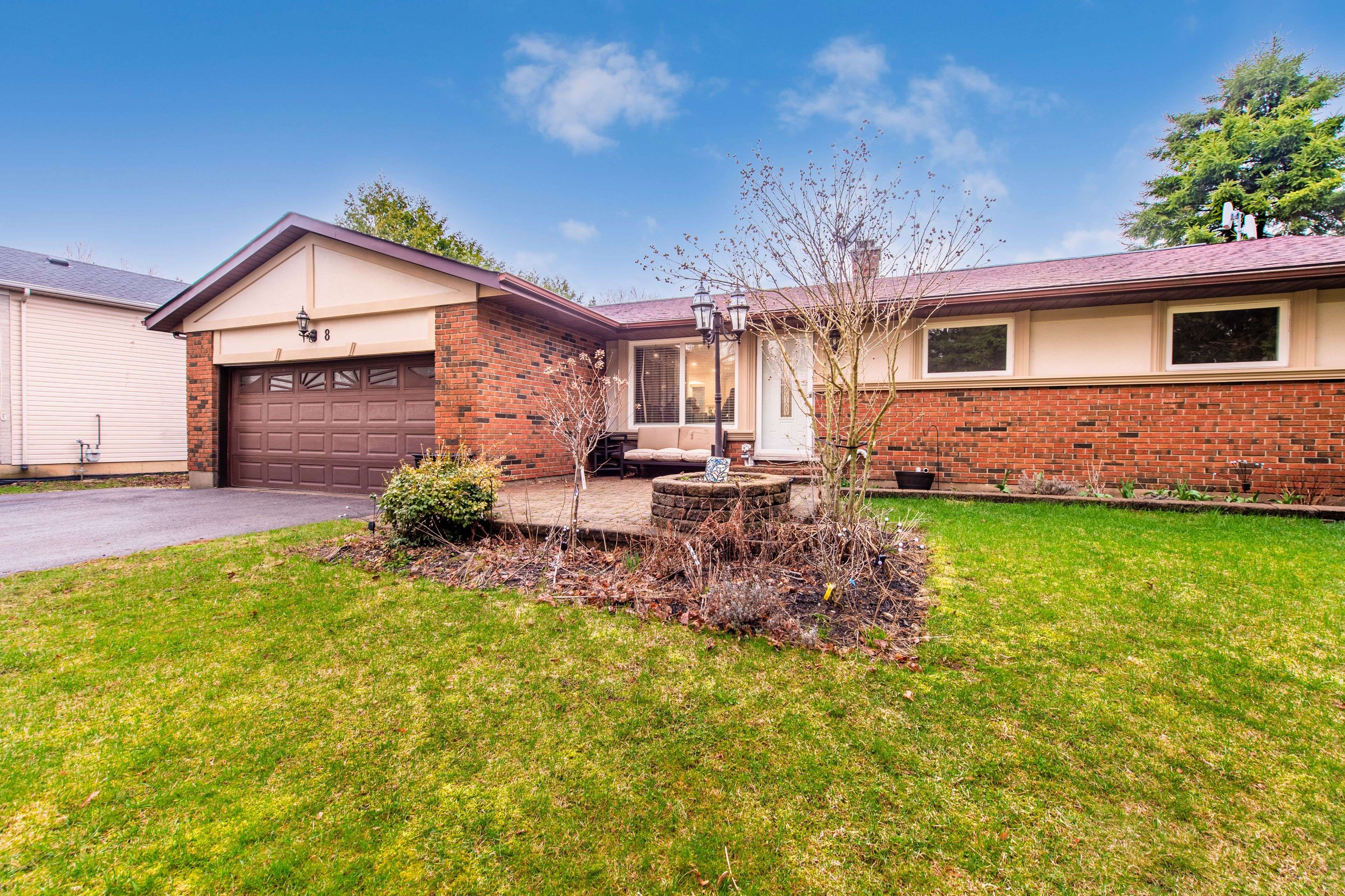 8 Cardwell CT, Adjala-tosorontio, ON L0G 1W0