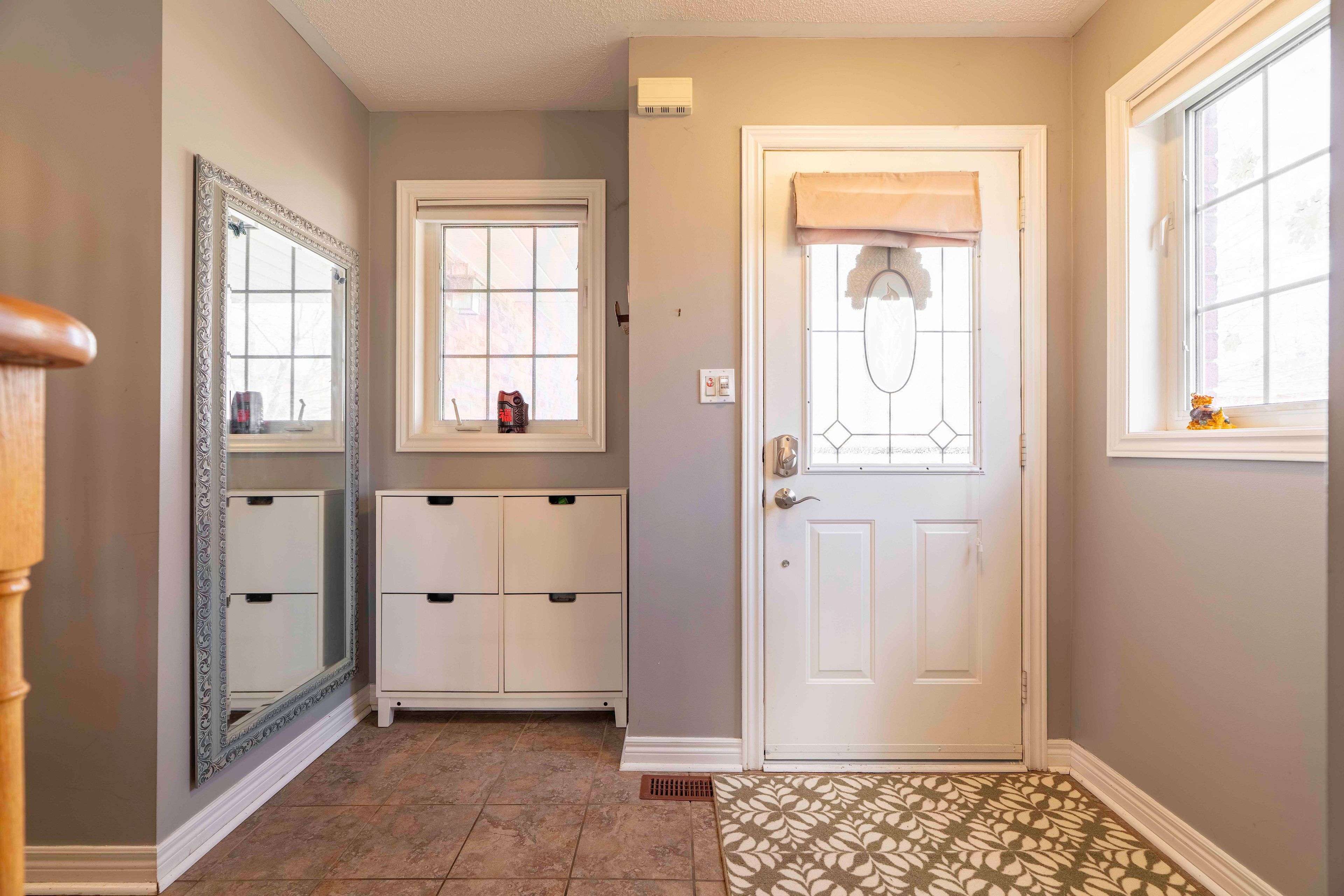 63 Gore DR, Barrie, ON L4N 5R5