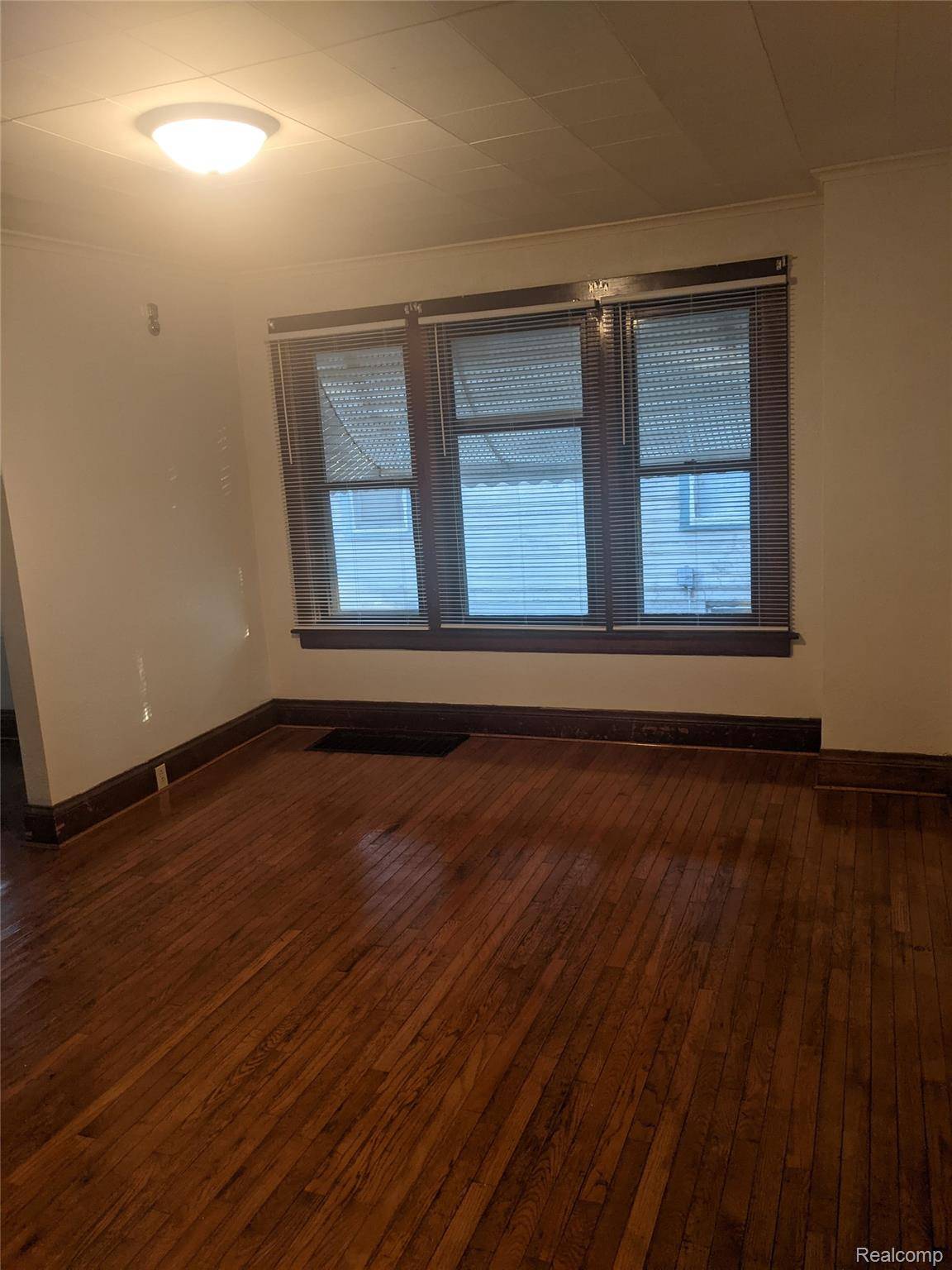 2333 Benjamin ST, Saginaw, MI 48602