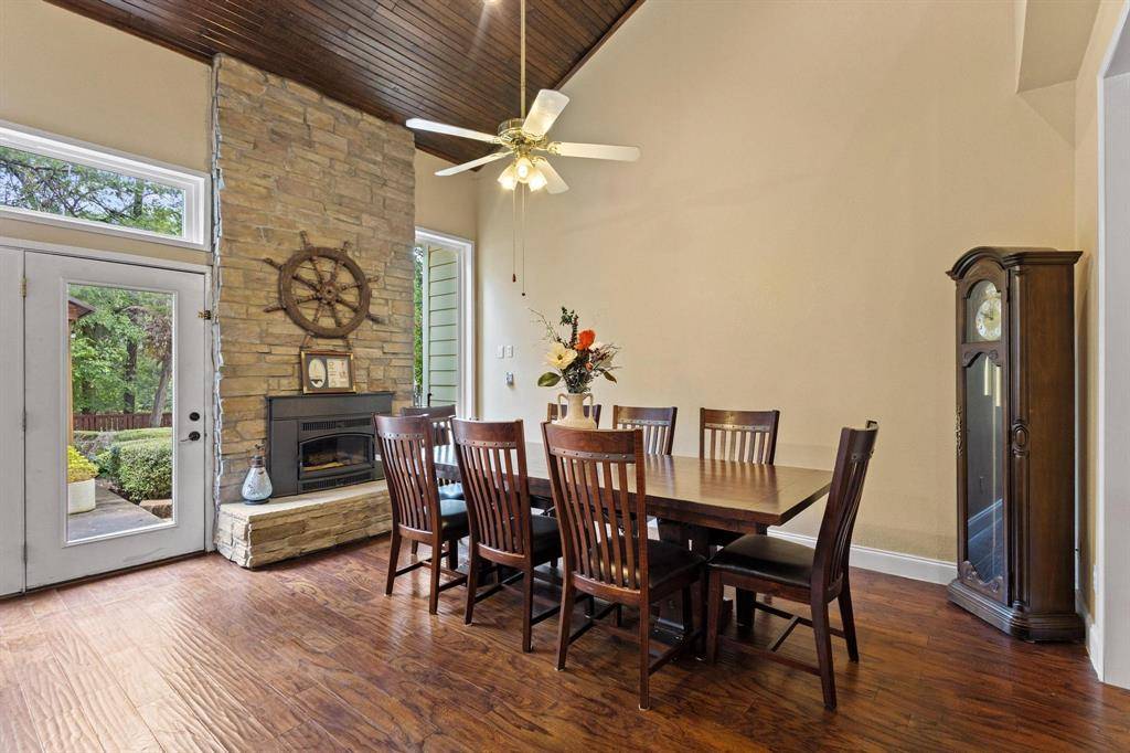 455 Lakepoint Loop, Pottsboro, TX 75076